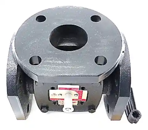 Danfoss 065B-8961 2.5 Inch Flange 3-Way Mixing Valve CI 105cv