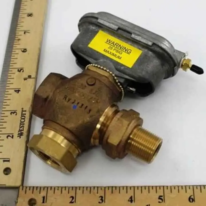 SK0341055-US20260702-105043-0 Johnson Controls VG7551LS+3801D 3/4 Inch Union Angle Globe Valve Assembly - Image 1