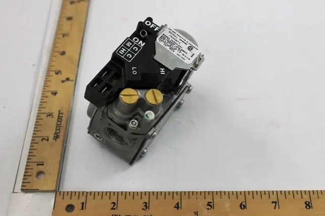Modine 5H0797480000 24v 3.5 wc Nat 1/2 Gas Valve