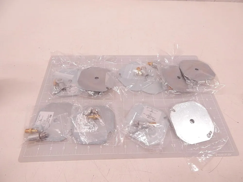 SK0397331-US20260702-105043-0 Dwyer A-419A Static Pressure Pickup Ceiling Mount - Image 1