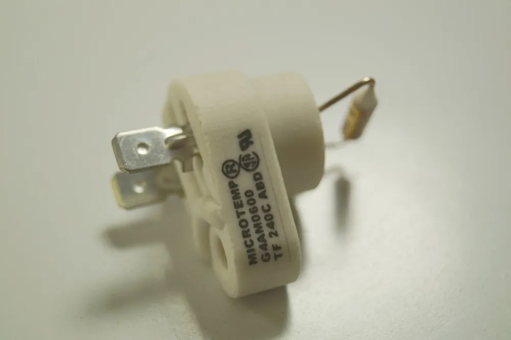 SK0397438-US20260702-105043-0 Crown Boiler 960122 Rollout Switch for Industrial Boilers - Image 1